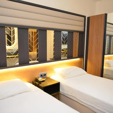 Oasis Hotel