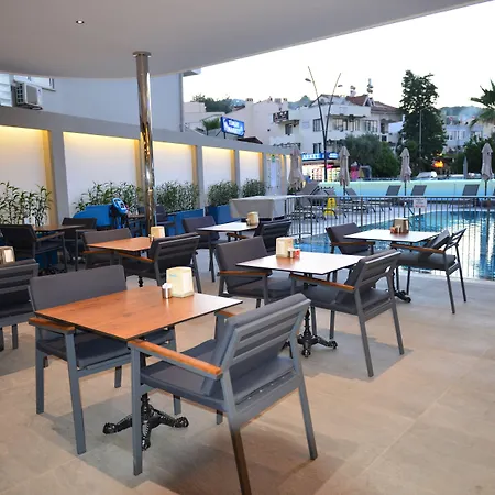 Oasis 3* مرمريس