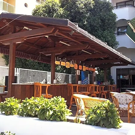 호텔 Oasis 3*