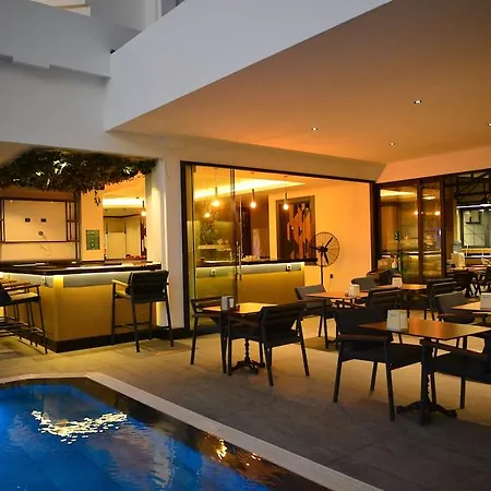 Hotell Oasis 3*