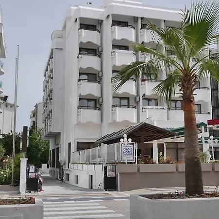 Отель Oasis 3*